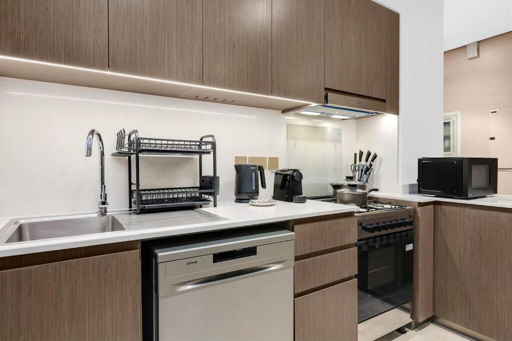 First Class 1br Charming View Appartement