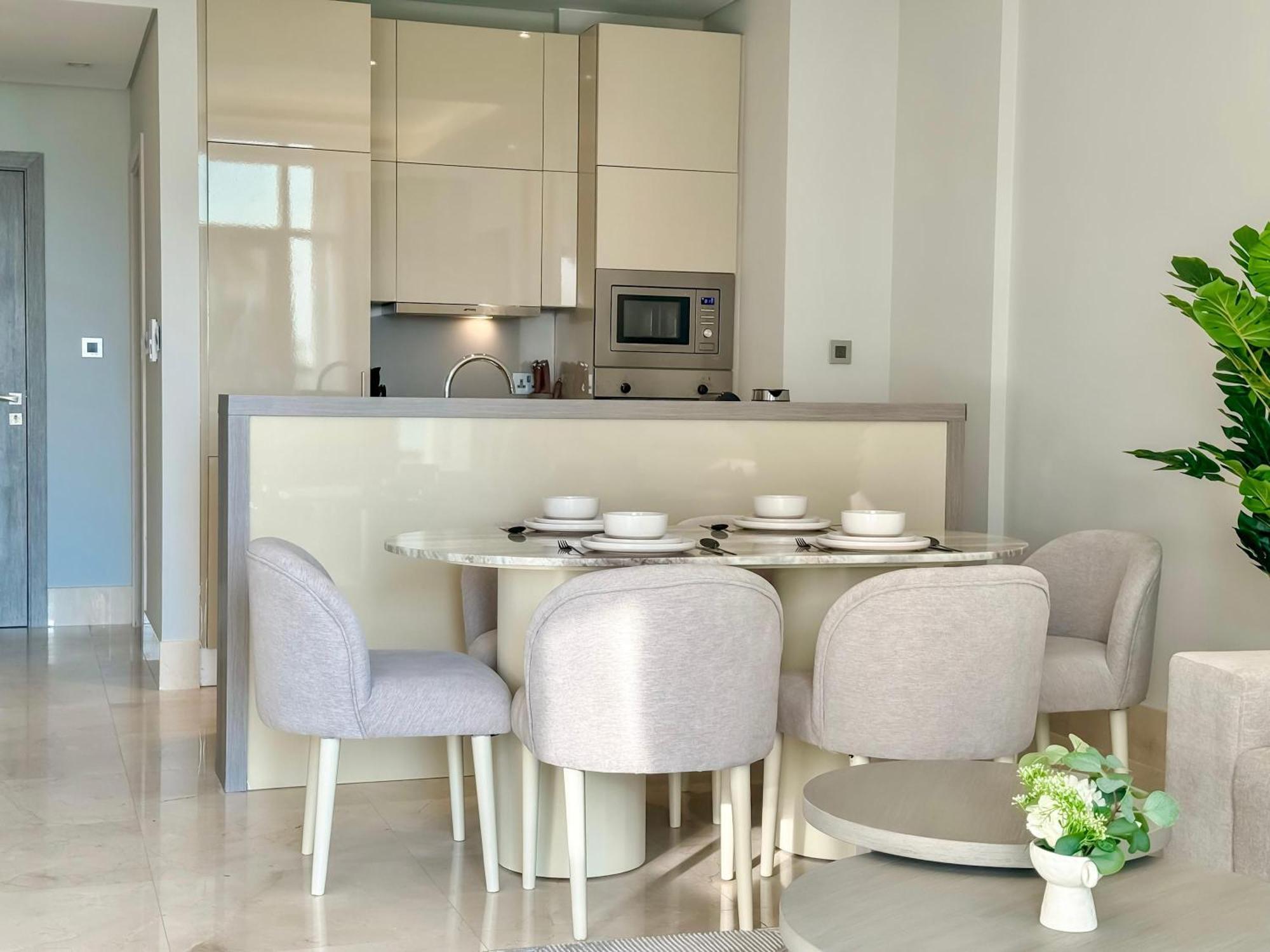 Homey Upgraded 1bdr Th8 W Access Dubaï