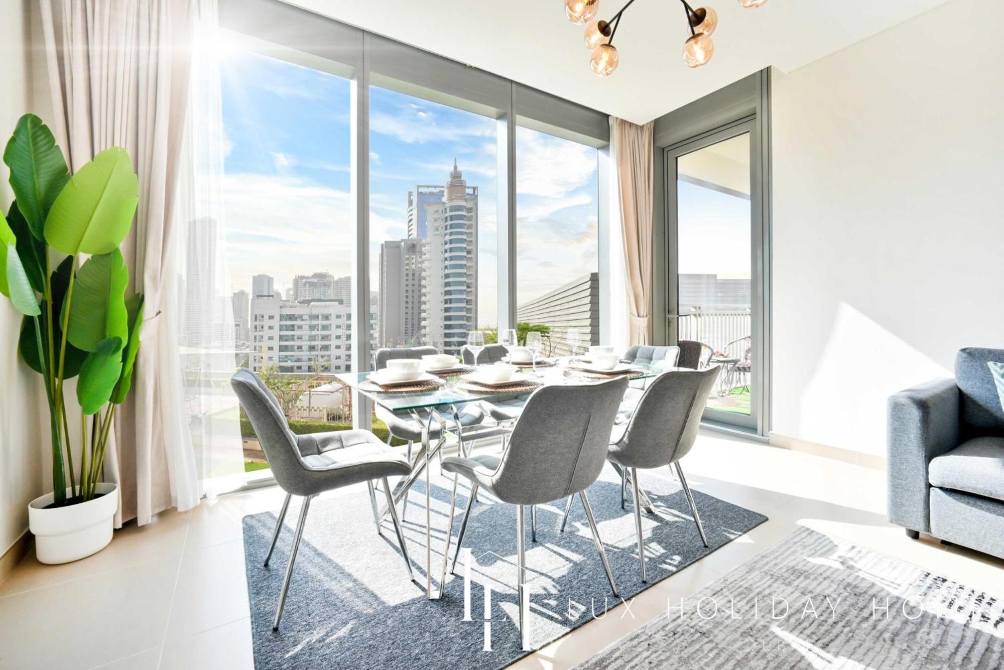 Lux 52 42 Deluxe Marina View Dubai