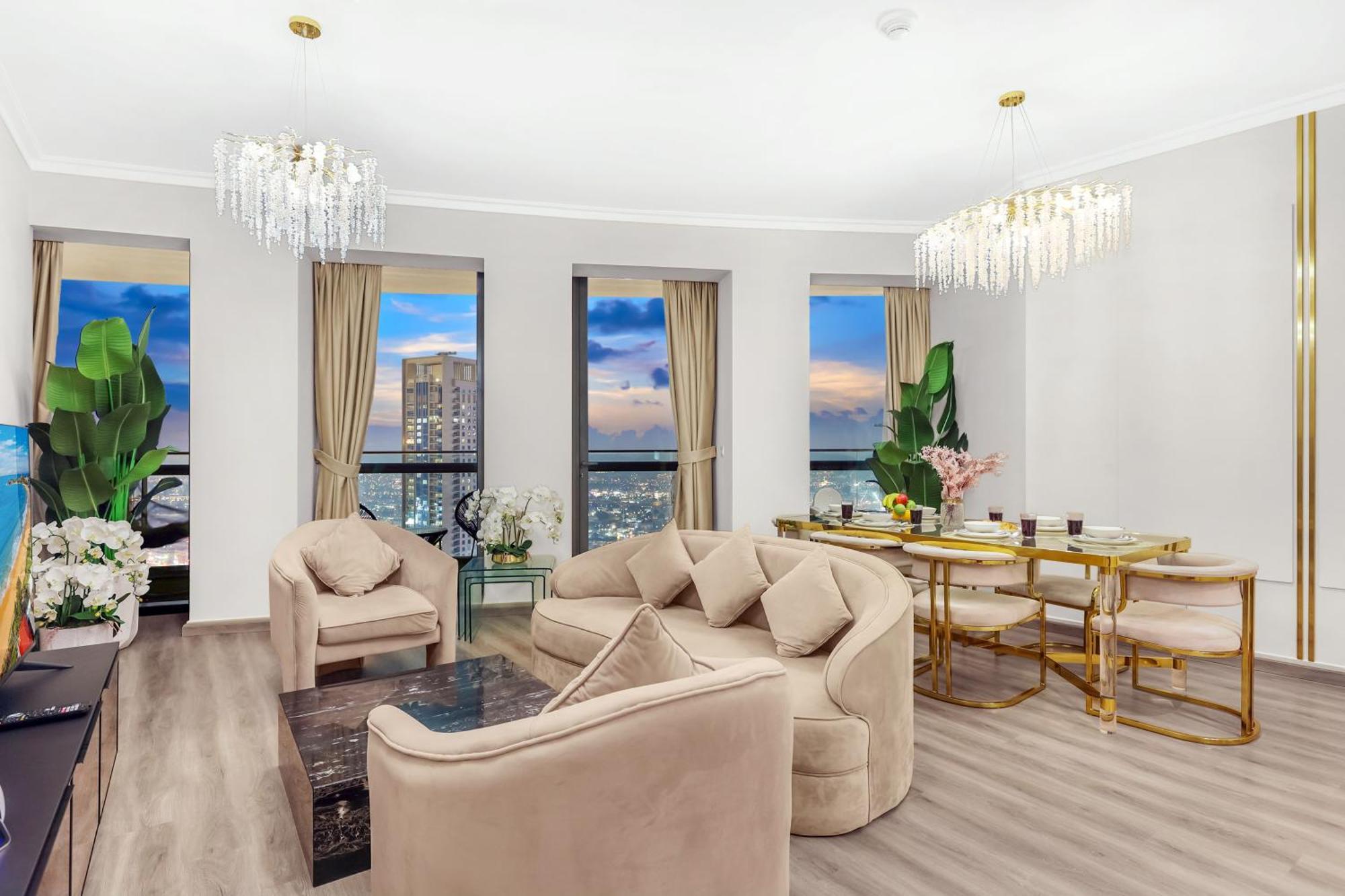 First Class 2br With Full Skyline & Sea View *