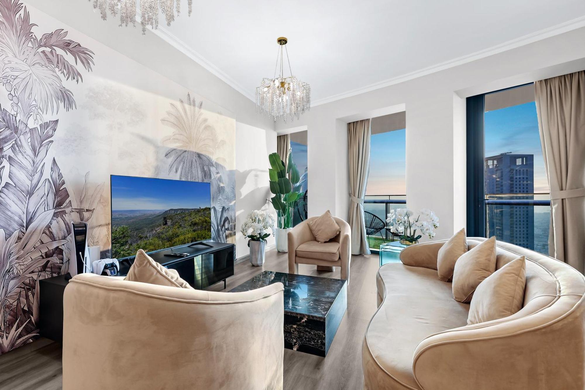 First Class 2br With Full Skyline & Sea View