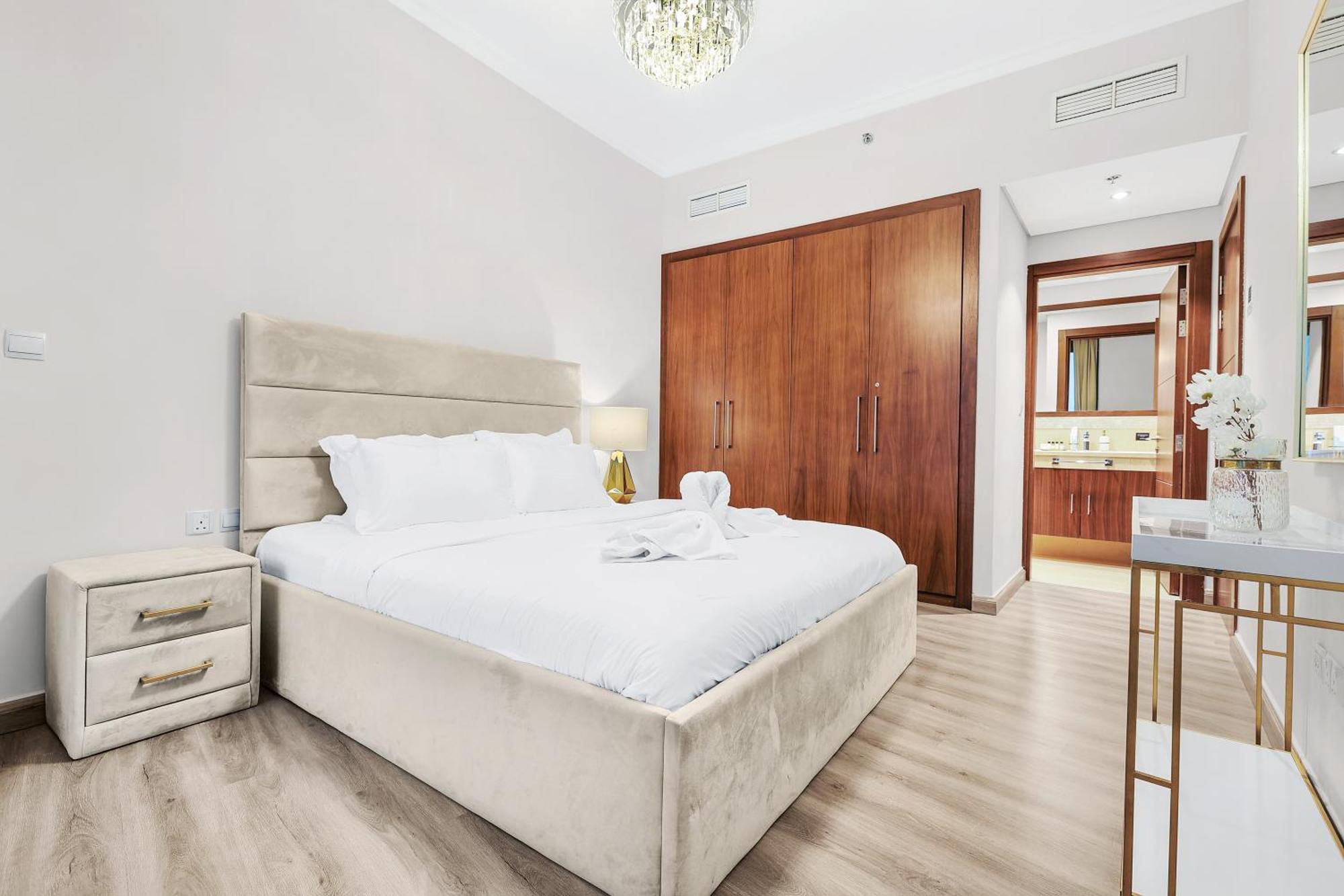 Appartement First Class 2br With Full Skyline & Sea View