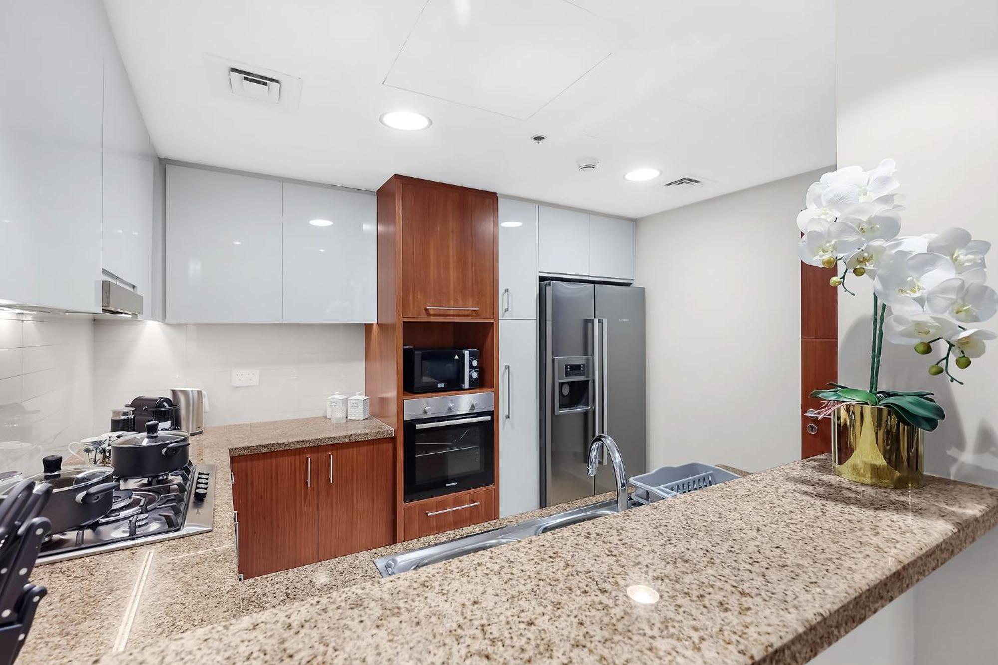 Appartement First Class 2br With Full Skyline & Sea View *