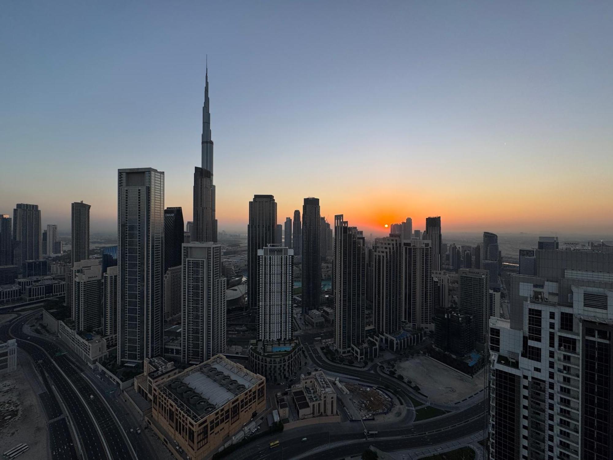 Paramount Tower And Residences With Infinity Sky Pool Apartamento