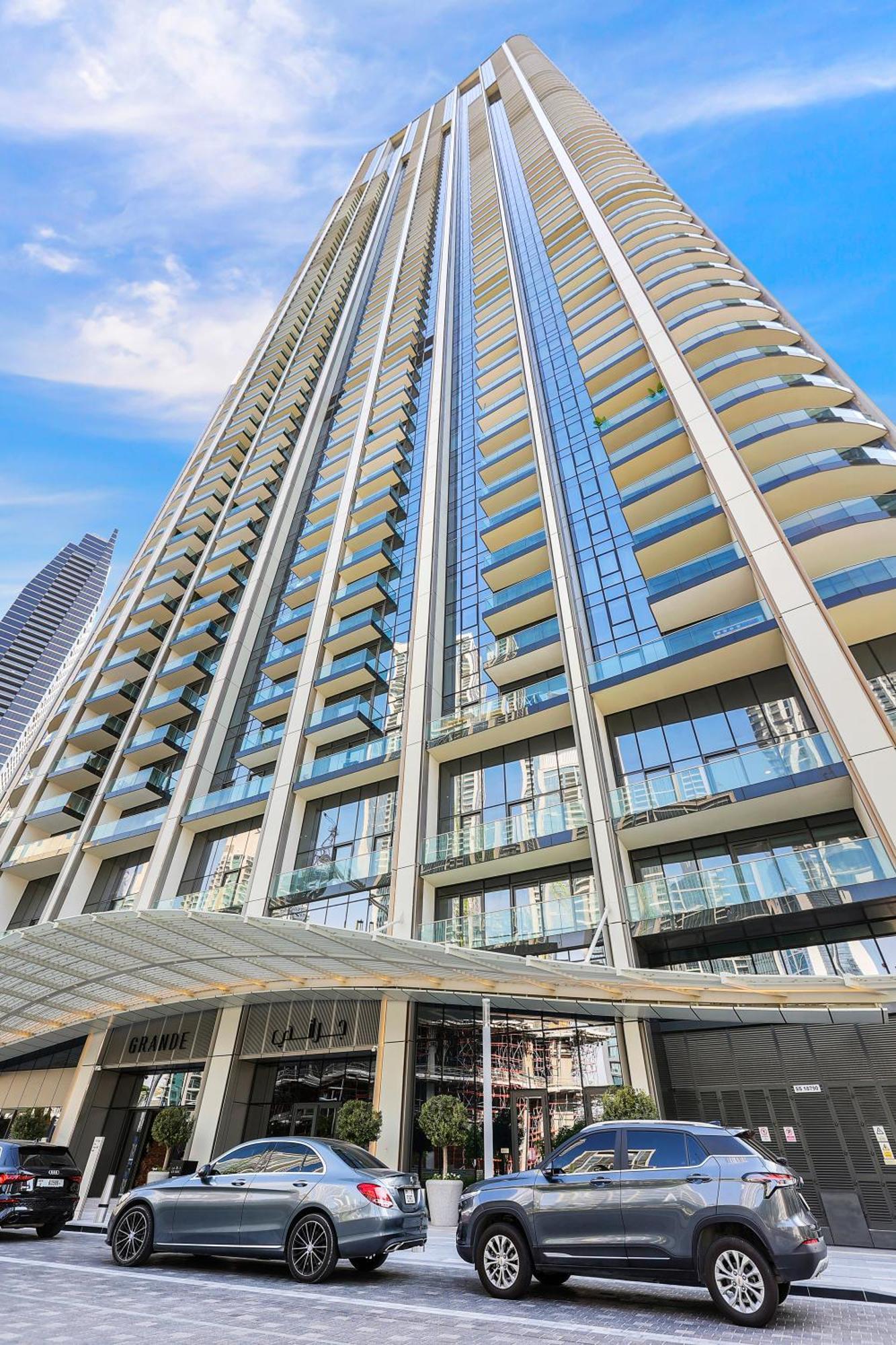 First Class 1br Charming View Appartement *