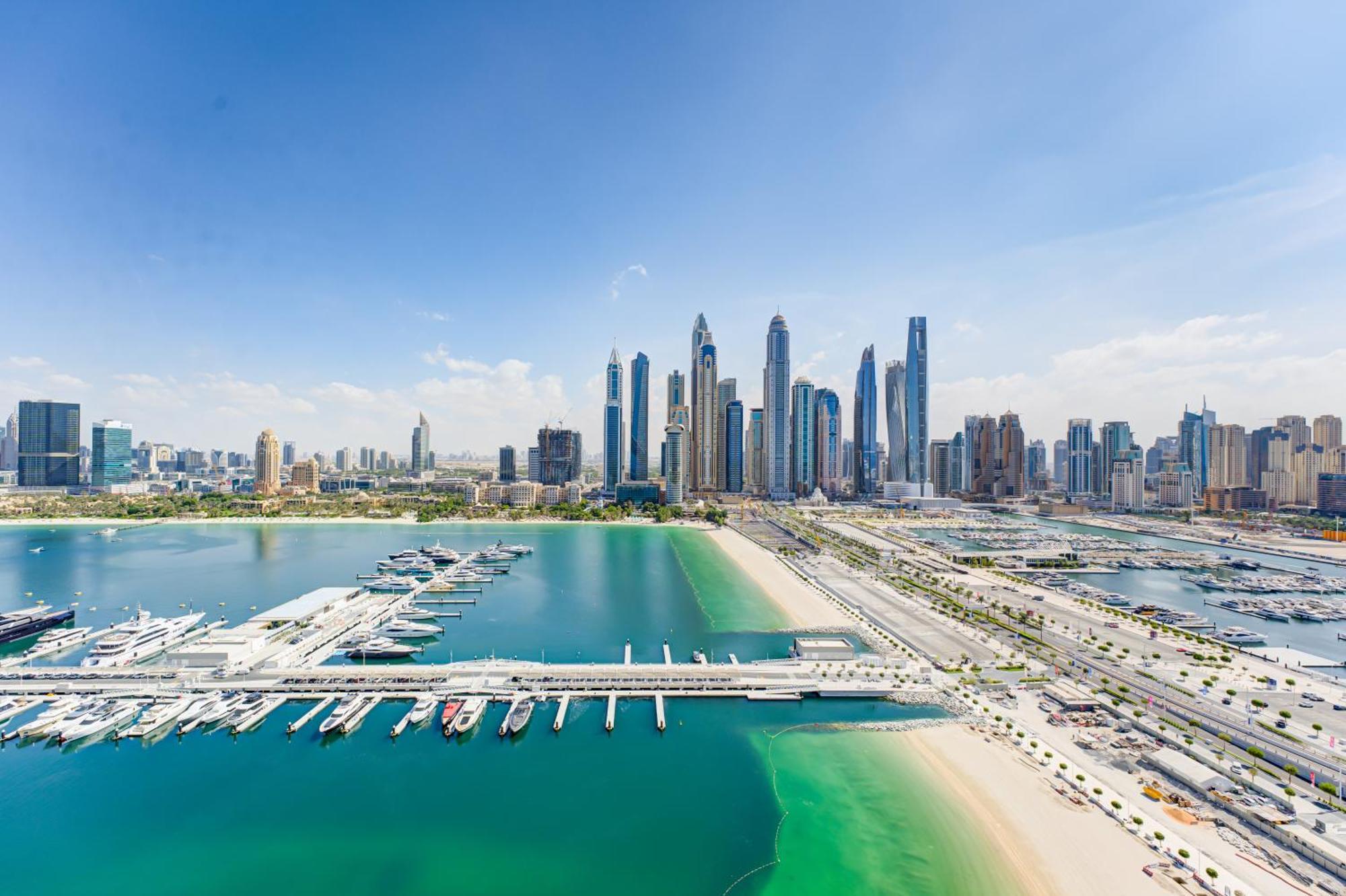 Appartement Private Beachfront 2 Bed With 180 Marina Skyline