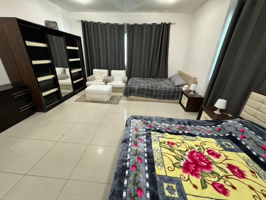 2 Bedroom With 4 King Size Beds Appartement *