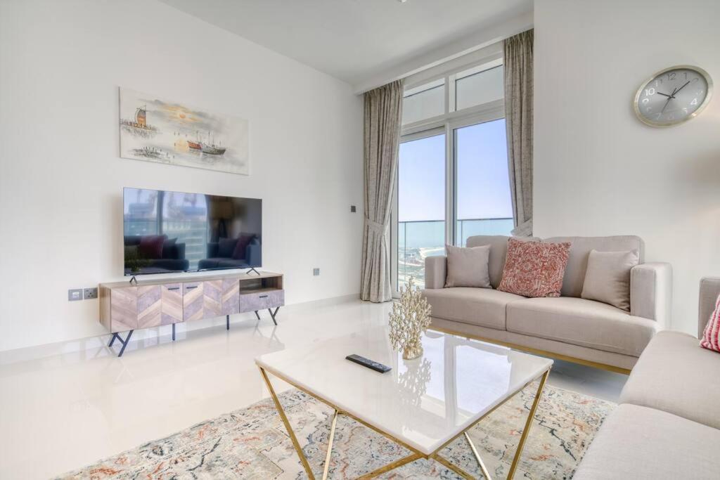 New 2 Bedroom Full Sea View Appartement *