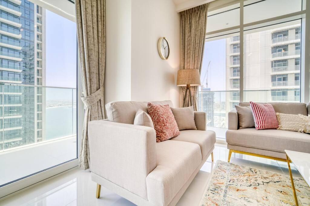 Appartement New 2 Bedroom Full Sea View Dubaï