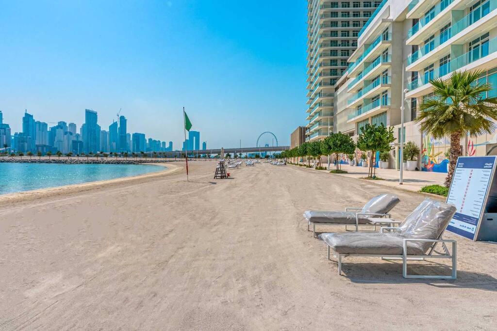 New 2 Bedroom Full Sea View Appartement