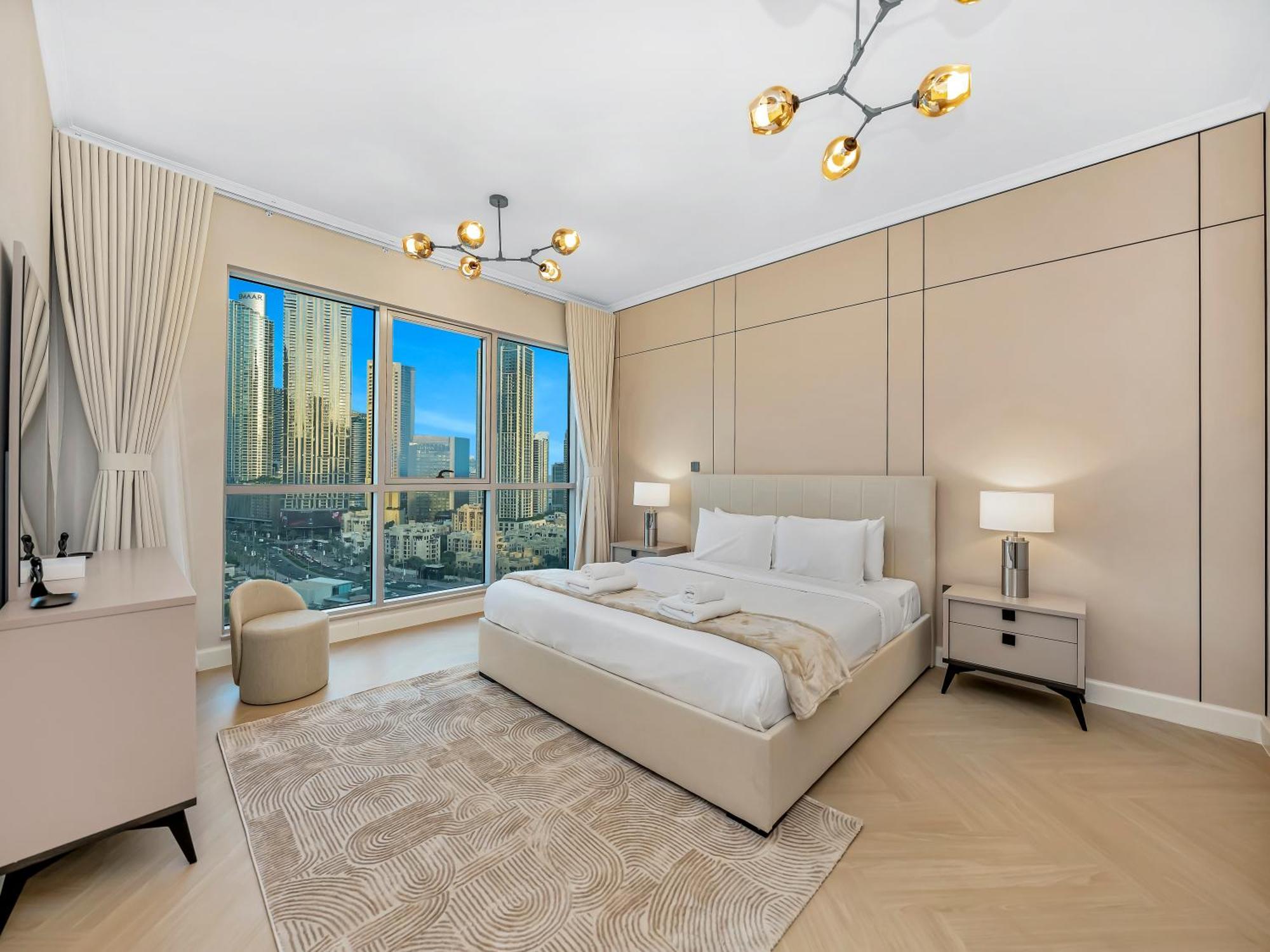 4 Bhk In Downtown With Iconic Burj Khalifa Views, 2 Minutes Walk To Mall * Dubaï
