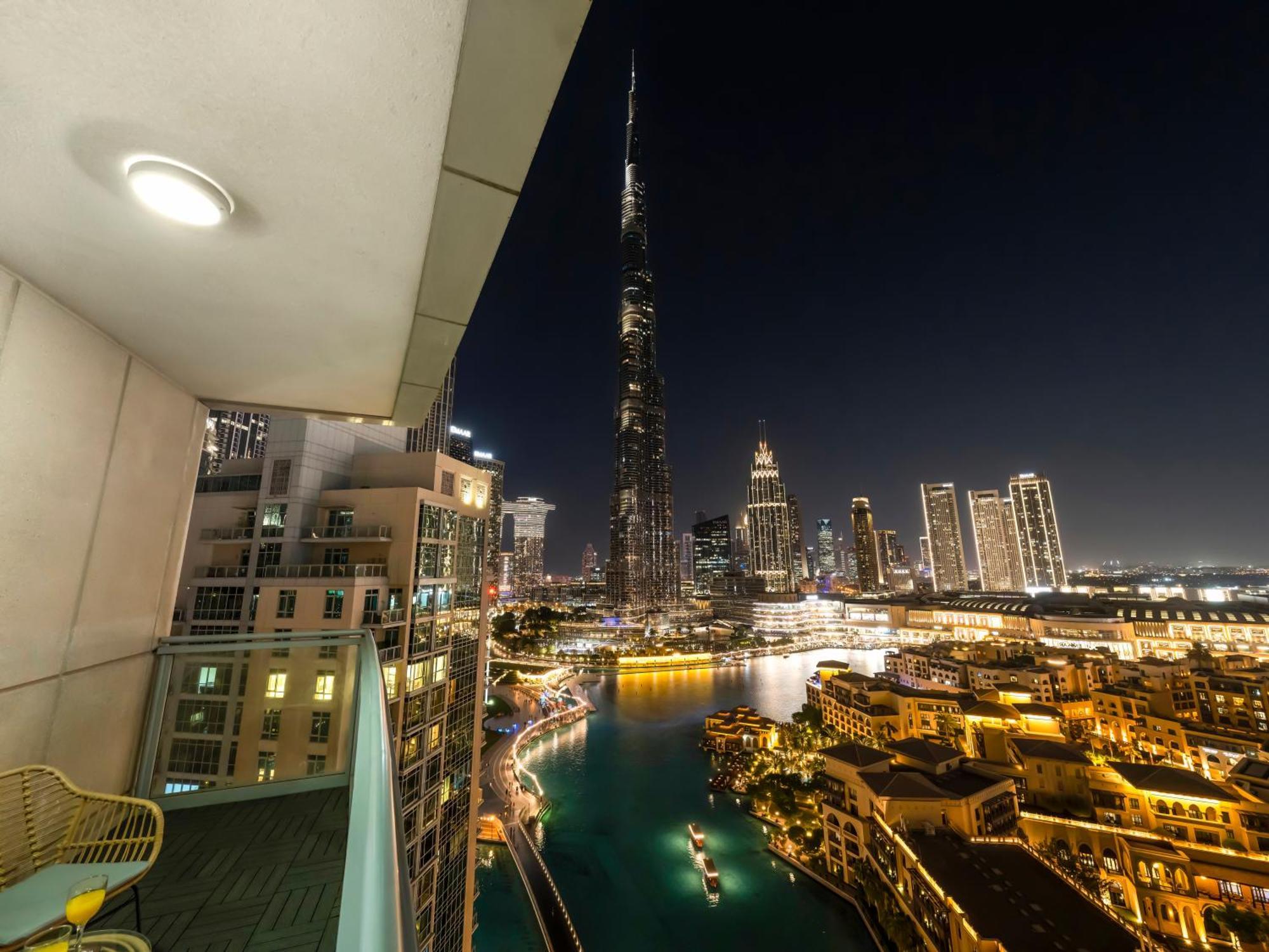 4 Bhk In Downtown With Iconic Burj Khalifa Views, 2 Minutes Walk To Mall Appartement