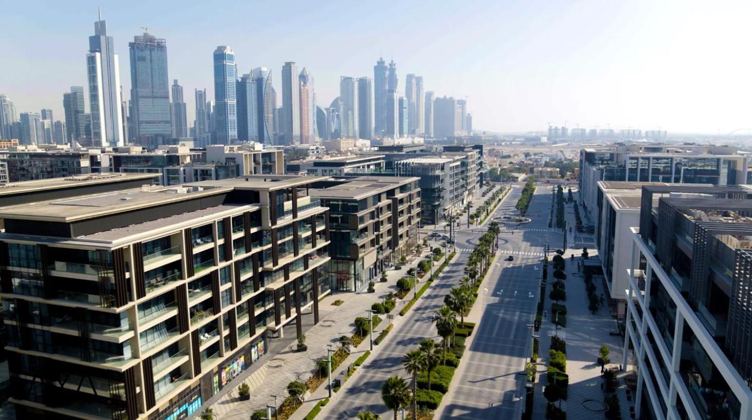 Luxury With Pool, Patio & Gym In Walk Lägenhet Dubai