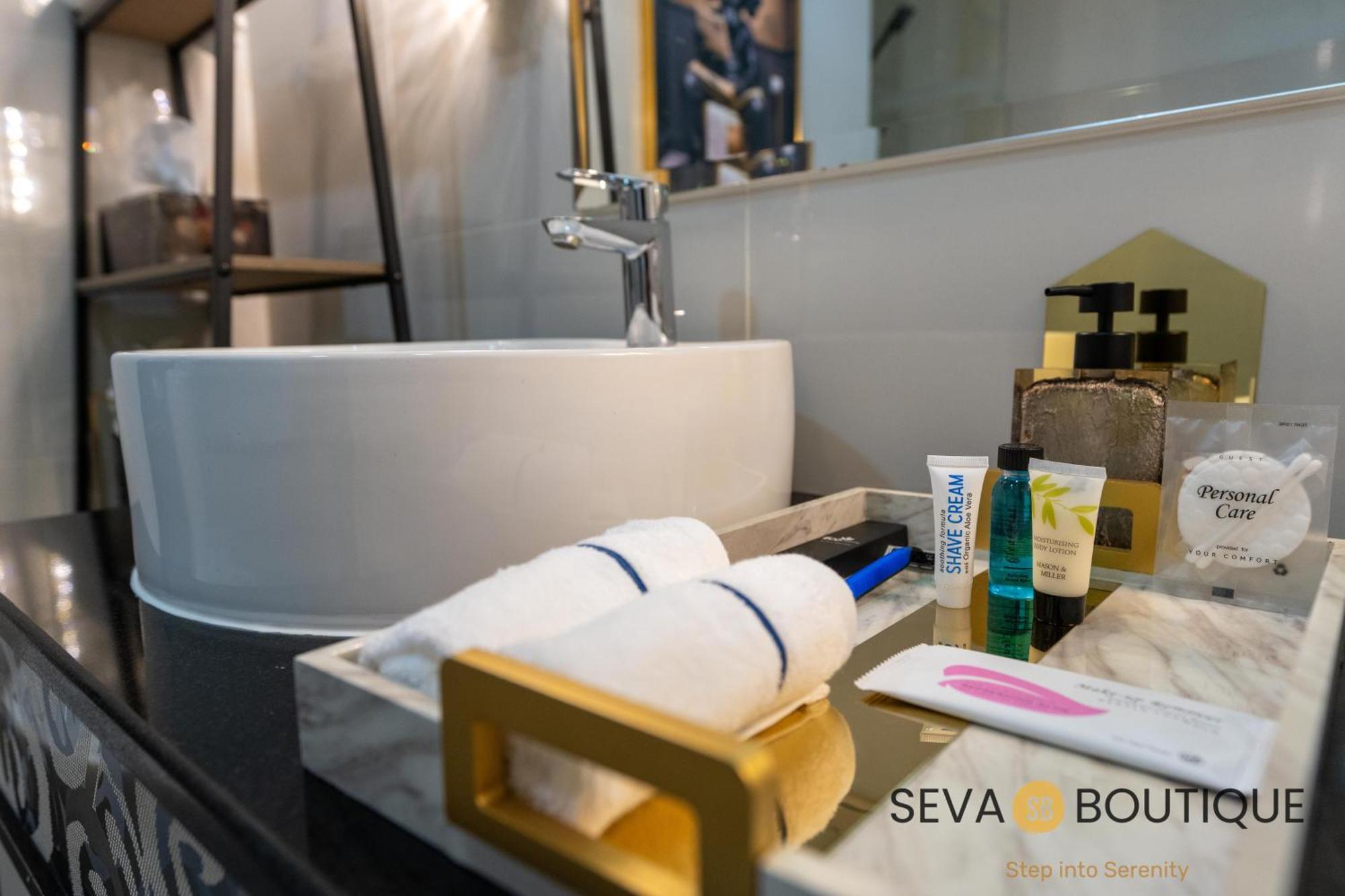 Seva Boutique - Luxurious Dwelling - 5 Mins Walk To Burj Khalifa & 2 Min To Mall Downtown Apartment