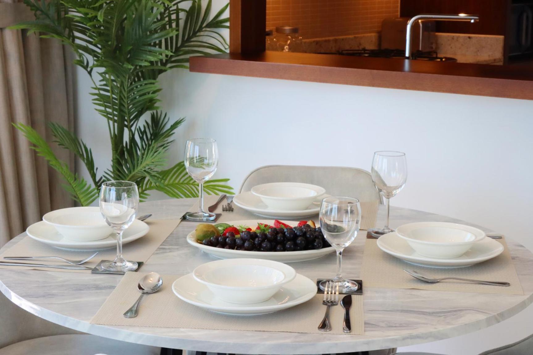 Livbnb - Bright 1br Boulevard Point *
