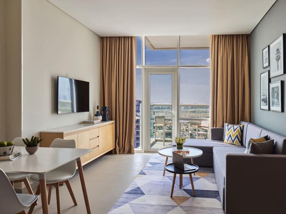 Incredible 1 Bedroom In 4 Star * Dubaï