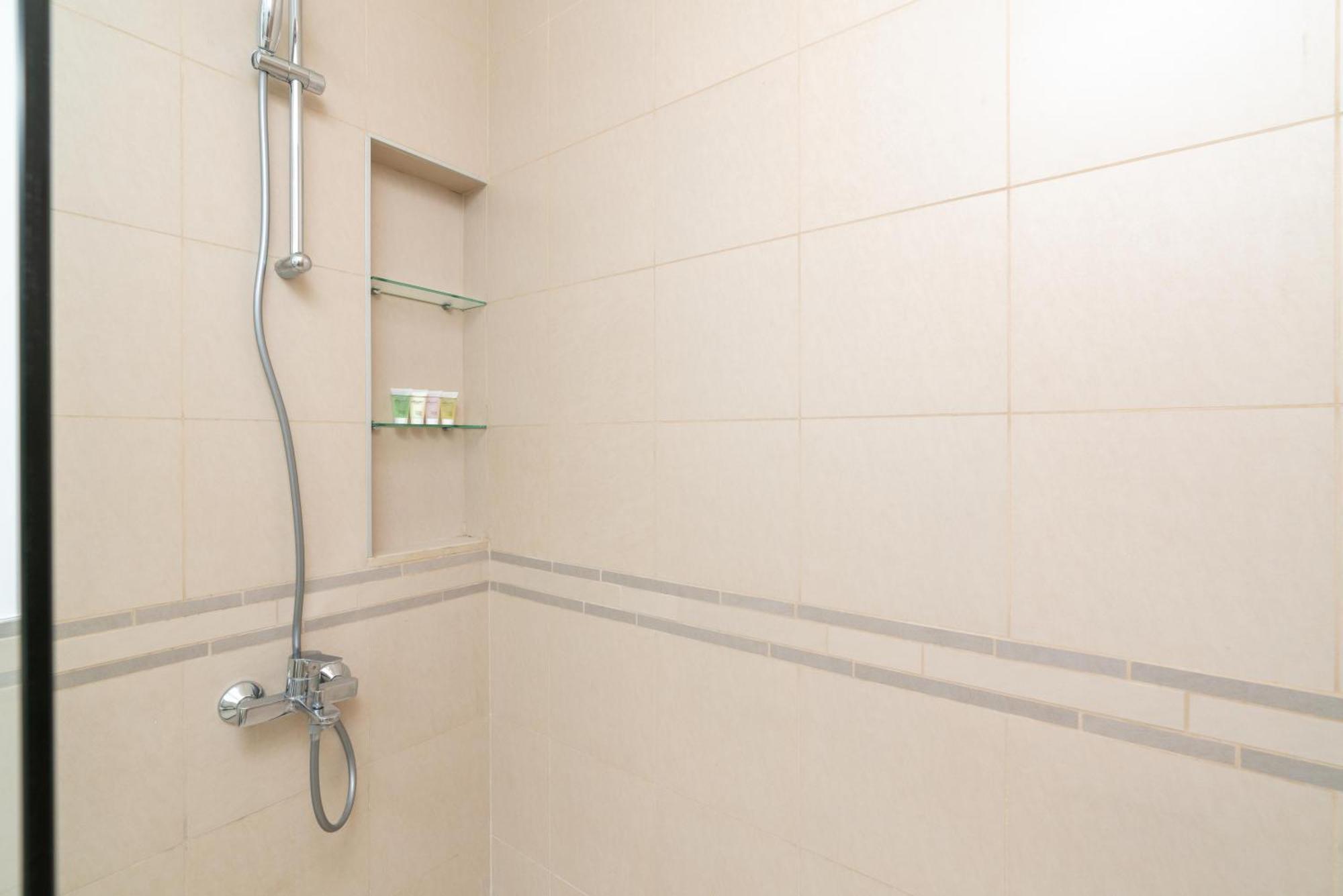 Urbanhomes - Exceptional 2 Bedroom In A Family Friendly Neighborhood