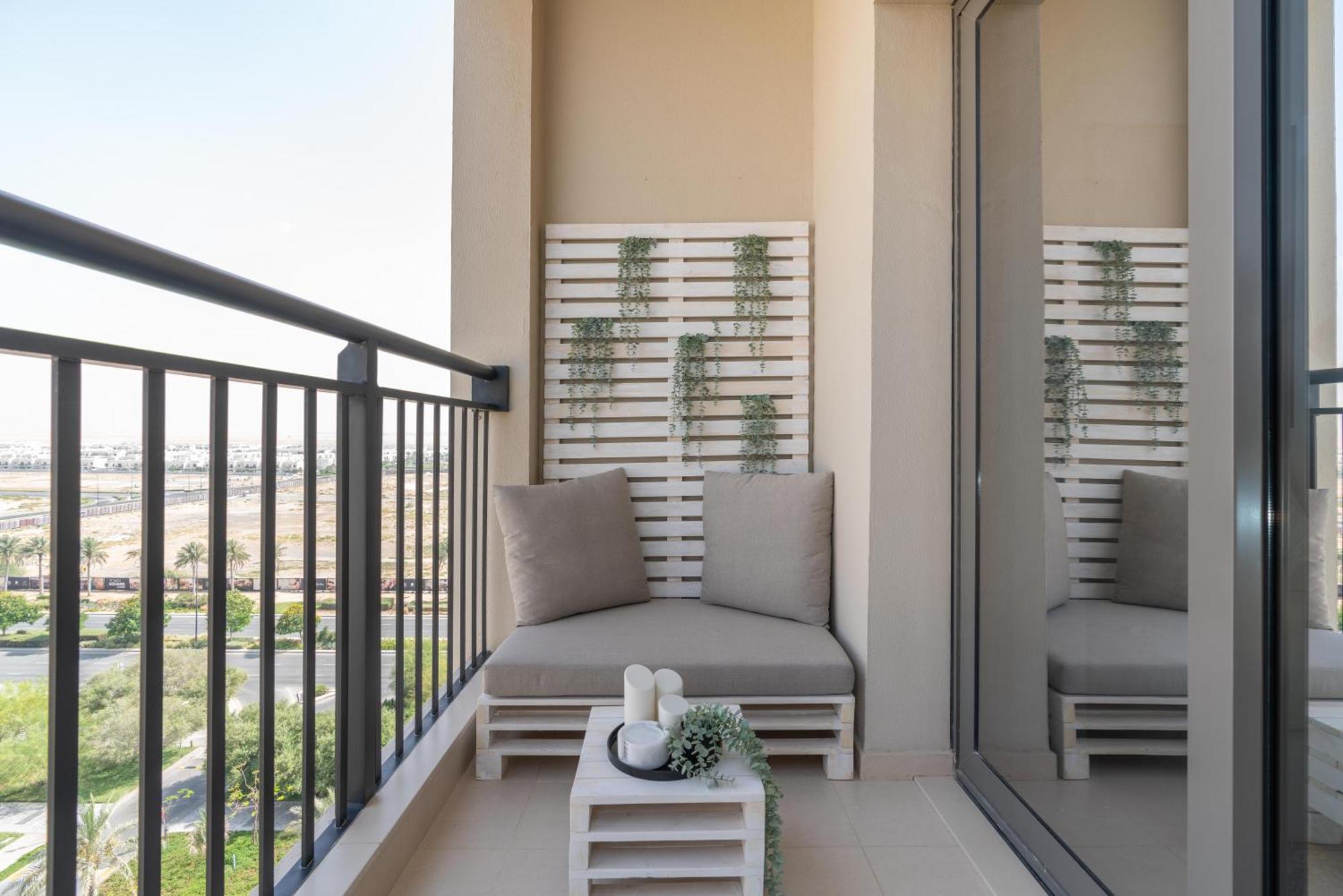 Urbanhomes - Exceptional 2 Bedroom In A Family Friendly Neighborhood Appartement Dubaï
