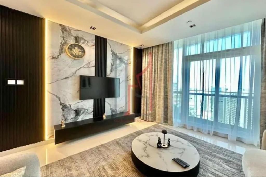 1br - 5 Min From Burj Khalifa And Mall - View Dubaï