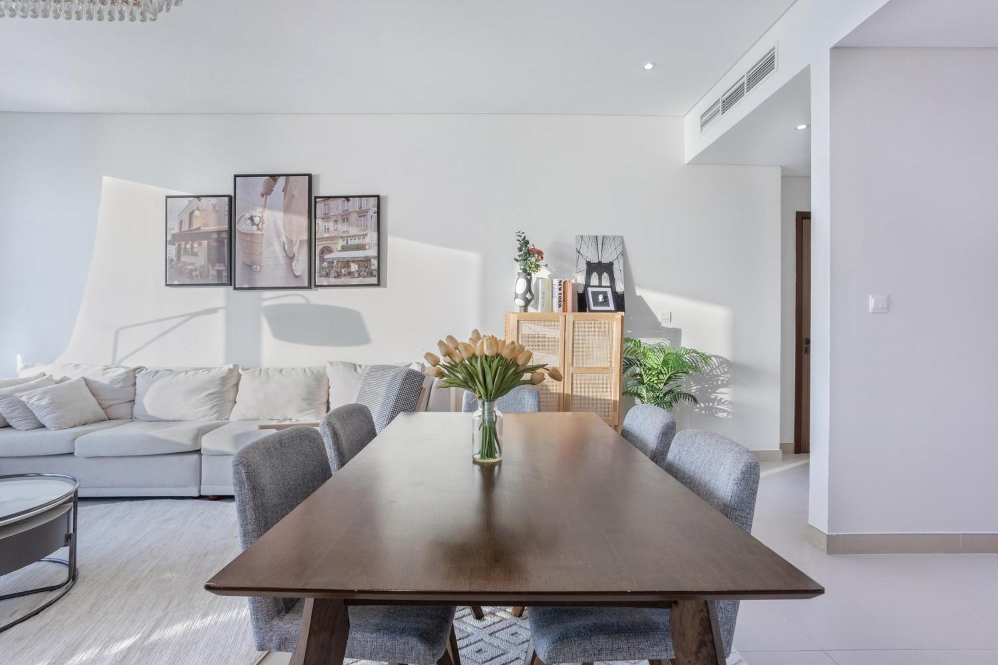 Apartment Premiere Luxe 2 Bedroom At Marina Beach With Ferris Wheel & The Pier View