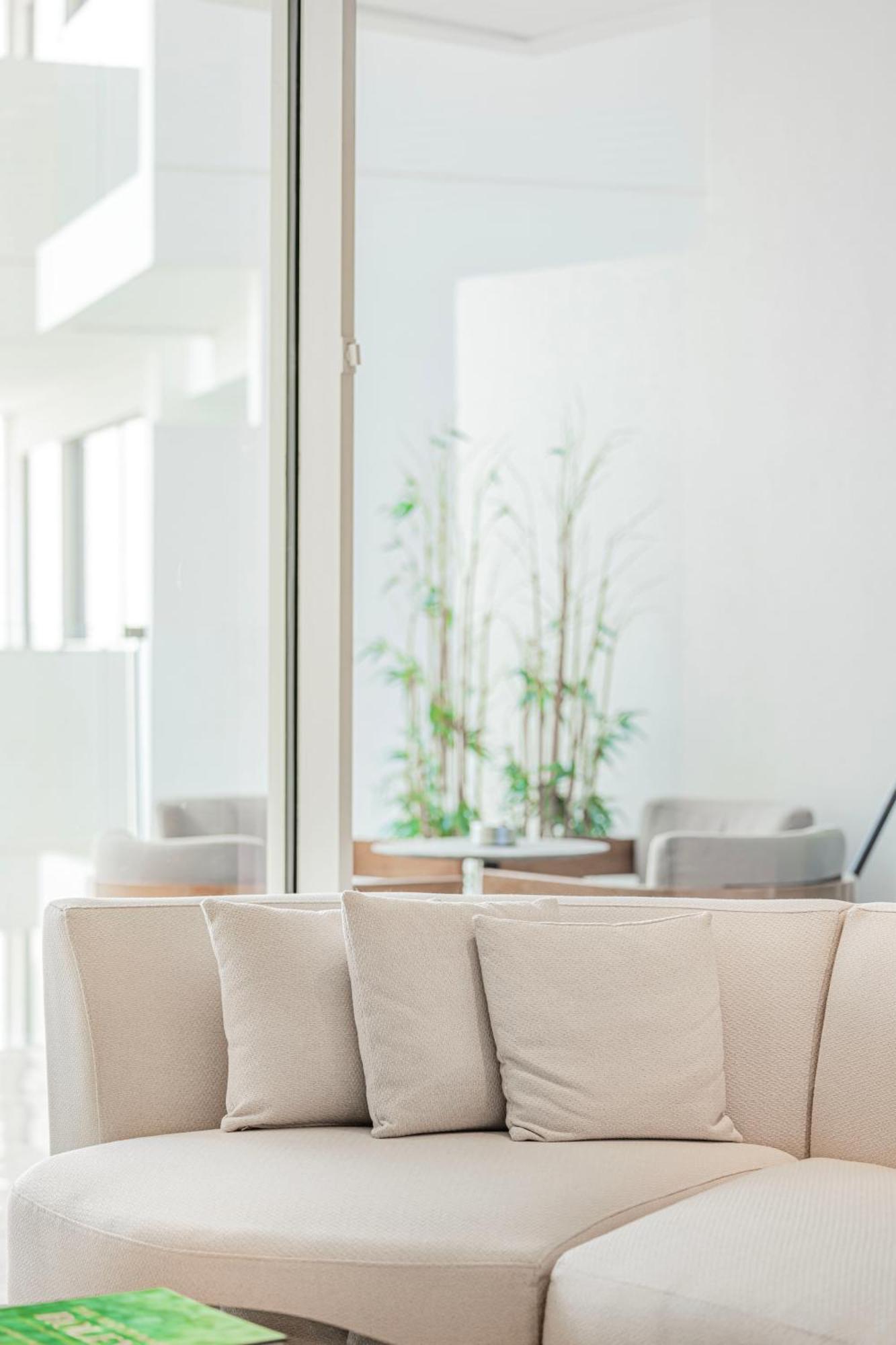 Daniels Spacious 2br At Five Palm With Biggest Layout Appartement *