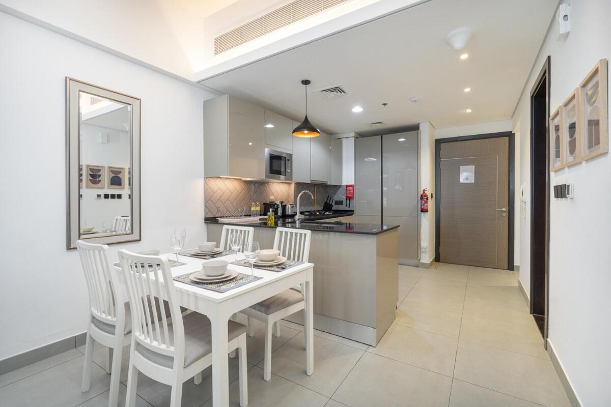 Appartement Stunning 1-bedroom For 3 At Rigel Residences In Jvc *