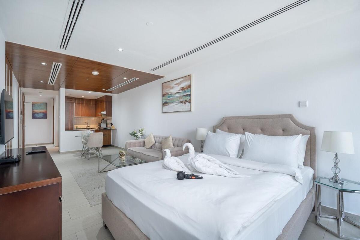 Wonderful Near Golf Course At The Spirit Tower In Sports Dubaï