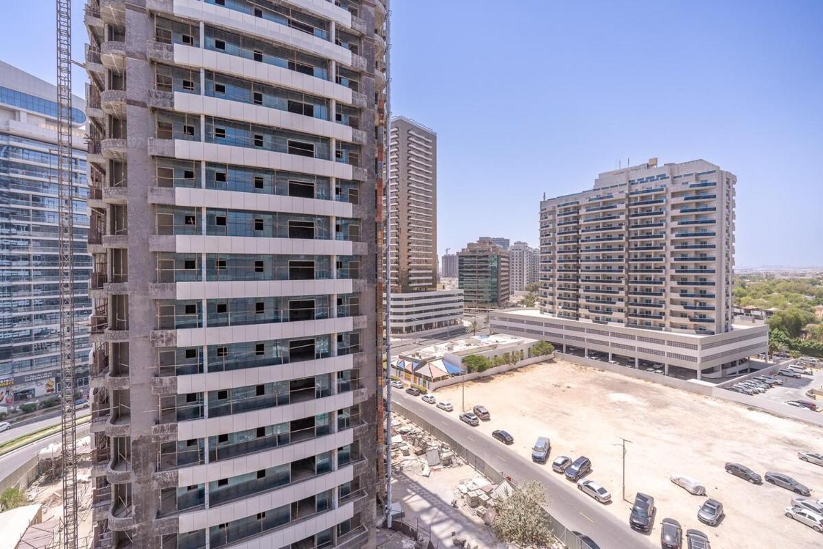 Wonderful Near Golf Course At The Spirit Tower In Sports Appartement Dubaï