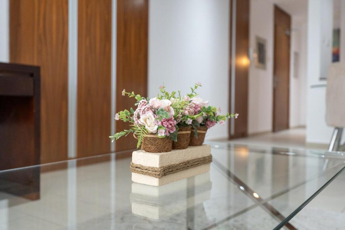 Wonderful Near Golf Course At The Spirit Tower In Sports * Dubaï