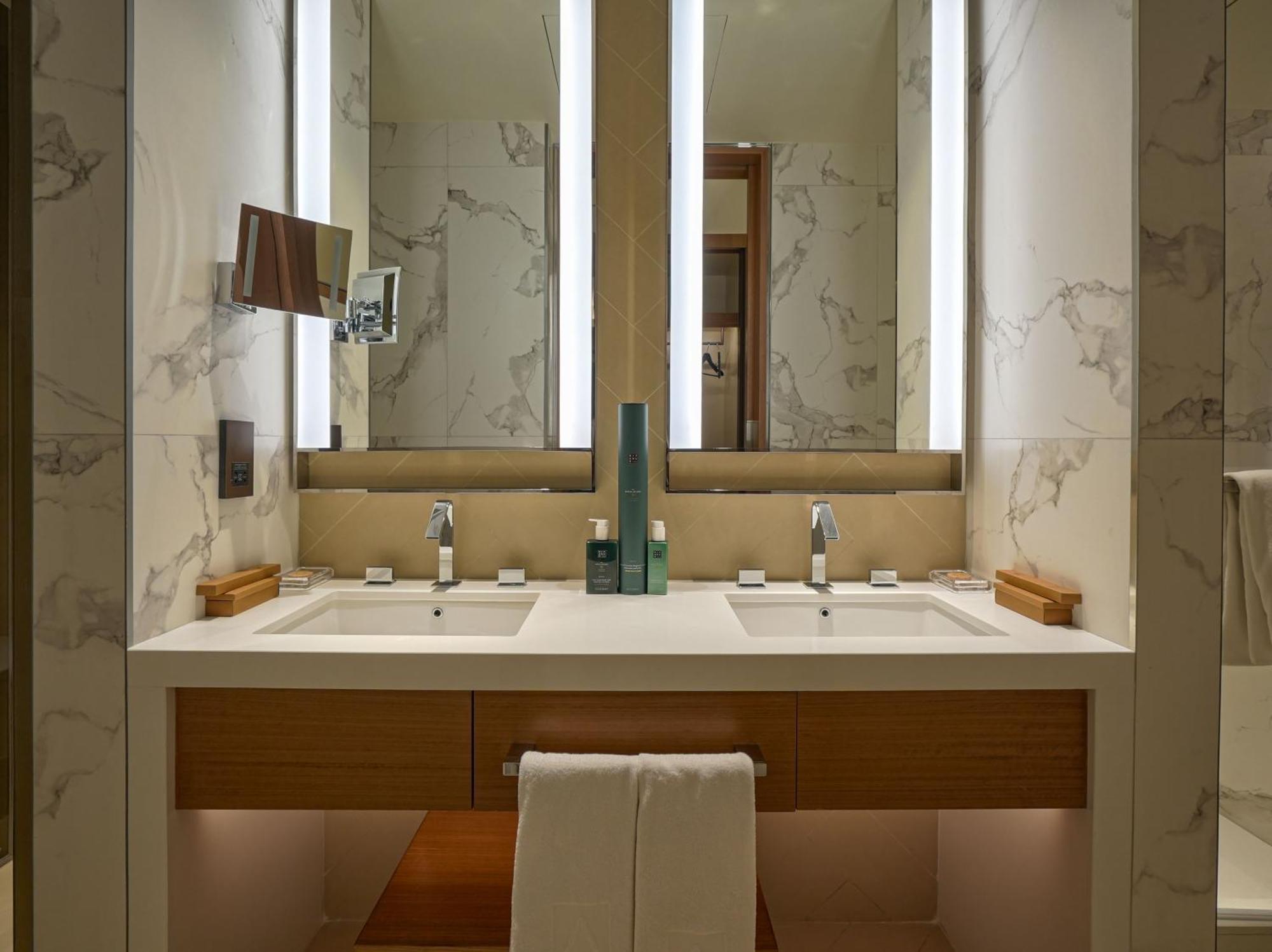 Venetian - The Address Residences Opera Appartamento *