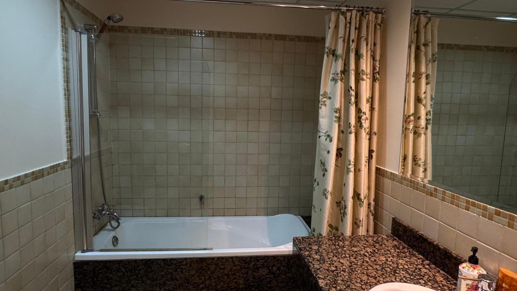 Appart hôtel Marina View Executive , 3 Mins Jbr Beach Walk