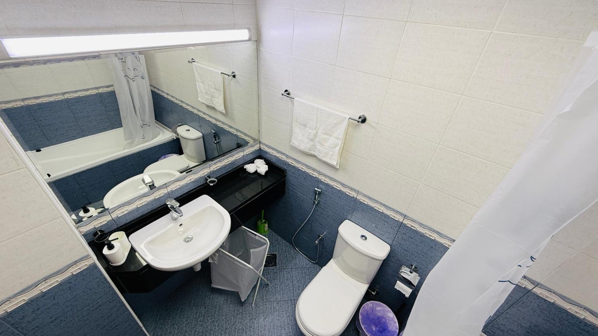 Apartament Spacious With Balcony Trafalgar Tower International