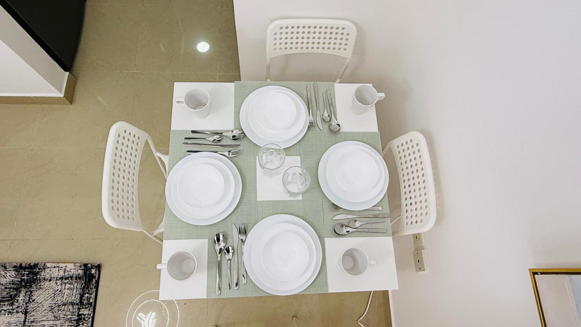 Apartament Spacious With Balcony Trafalgar Tower International Dubai