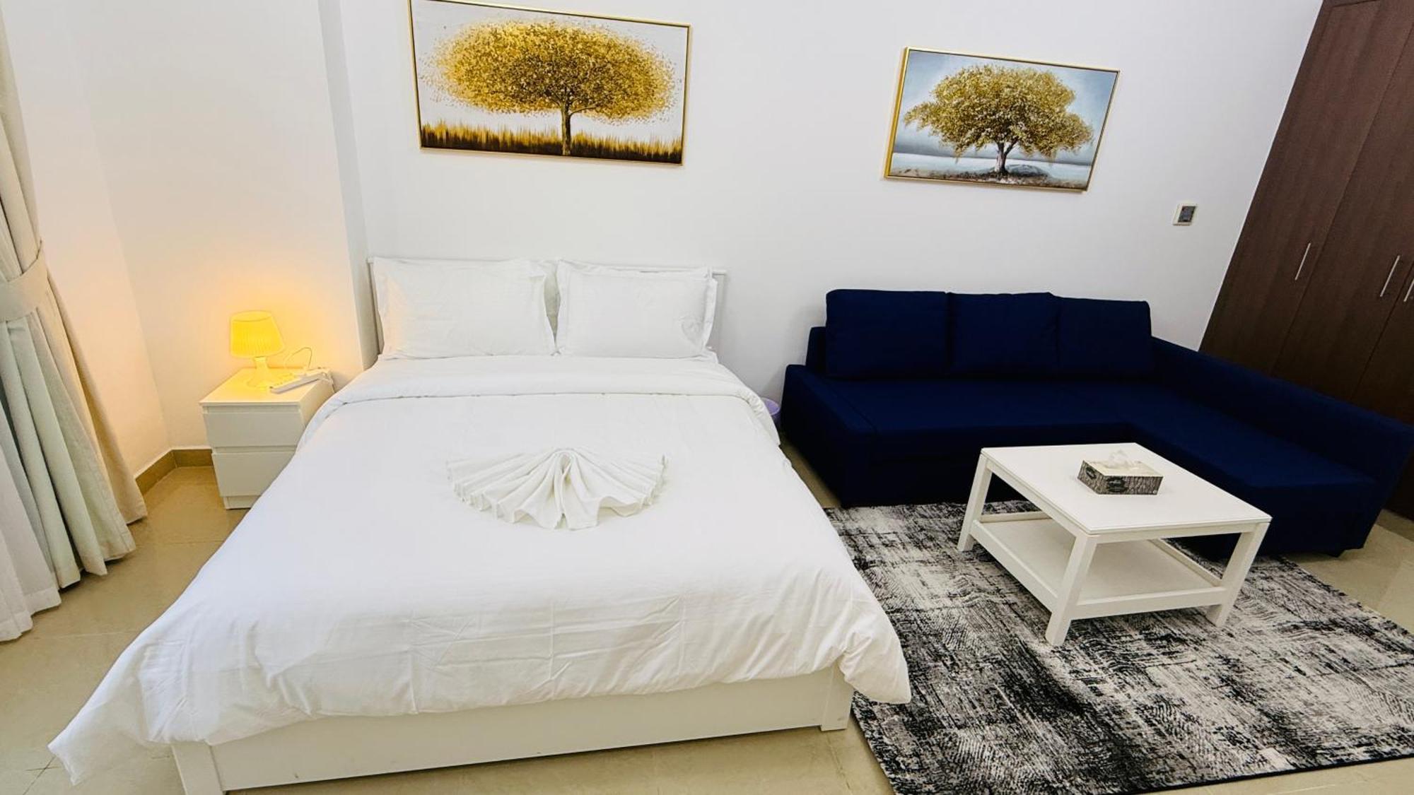 Apartament Spacious With Balcony Trafalgar Tower International Dubai