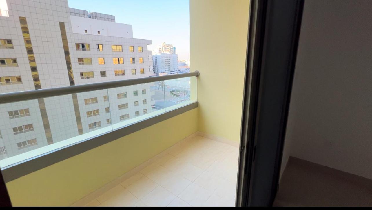 Location To 1bedroom Albarsha1 Close To Moe