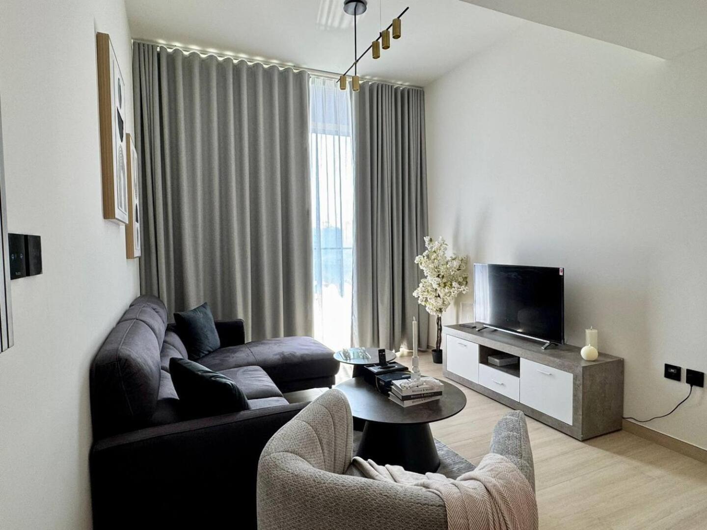Trendy One Bedroom *