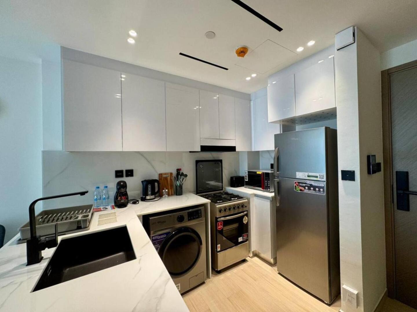 Trendy One Bedroom