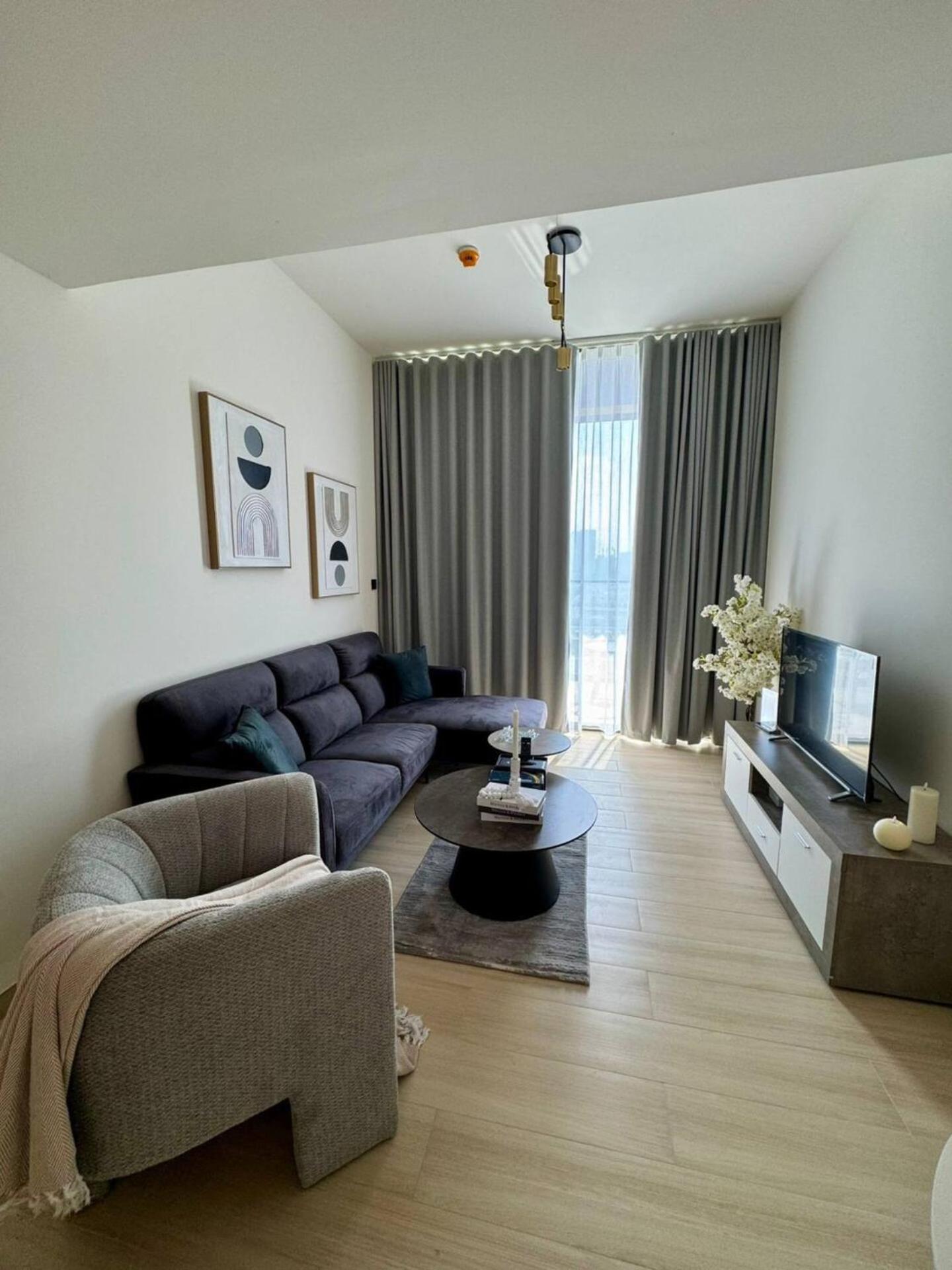 Trendy One Bedroom