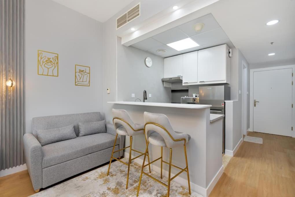 White Sage Stunning New In Marina Appartement *