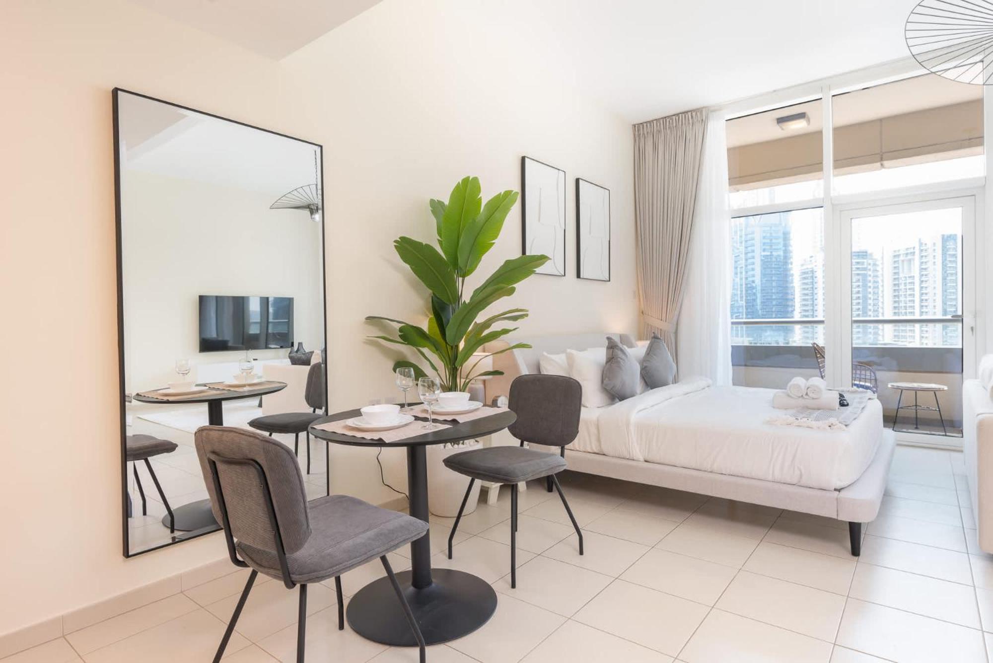 Minimalist And Modern In Business Bay