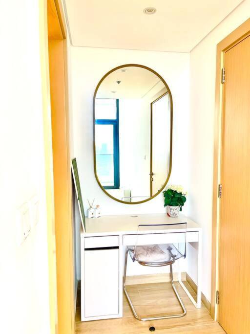Appartement Elegante Vue Parc Et Piscine Au Coeur De Jvc Dubaï