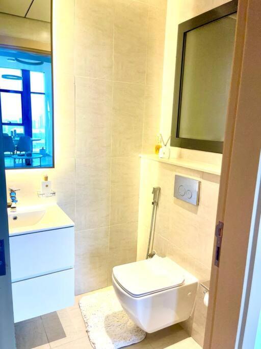 Elegante Vue Parc Et Piscine Au Coeur De Jvc Appartement Dubaï