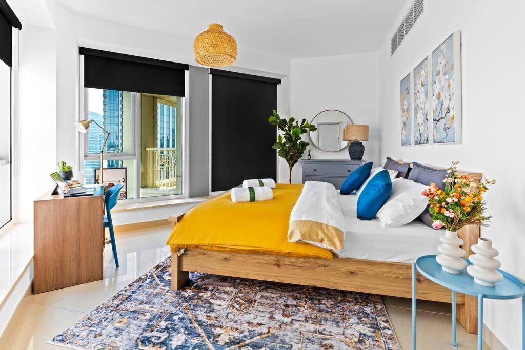 Stylish 1br With Iconic Burj And Fountain Views Apartamento Dubái
