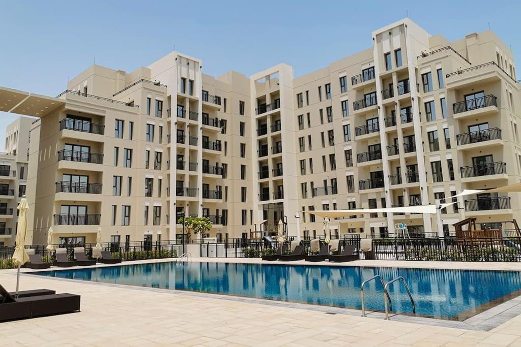 Apartamento Lovely Calm 3br Easy Accessibility To With Huge Balcony And Pool View Town Square *