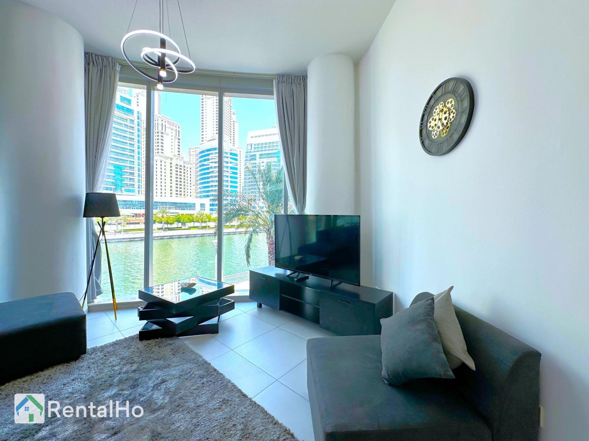 Unforgettable View & Experience Over Canal Dubaï