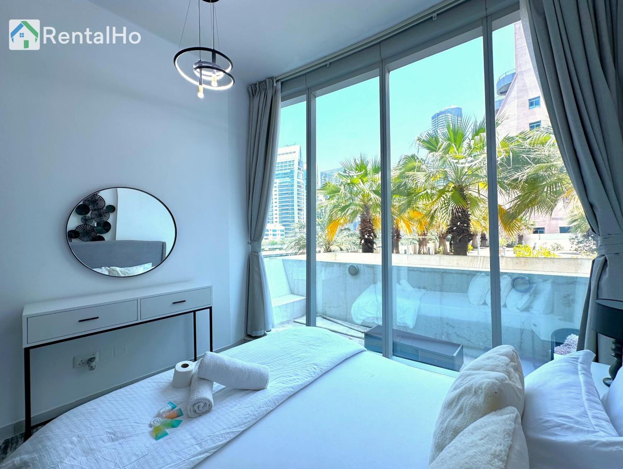 Unforgettable View & Experience Over Canal