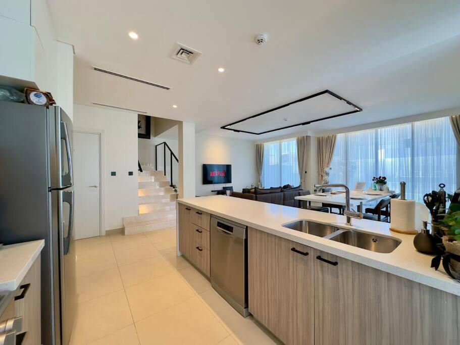 Villa Luxury & Stunning Family Villa-dubai Hills Estate Dubái