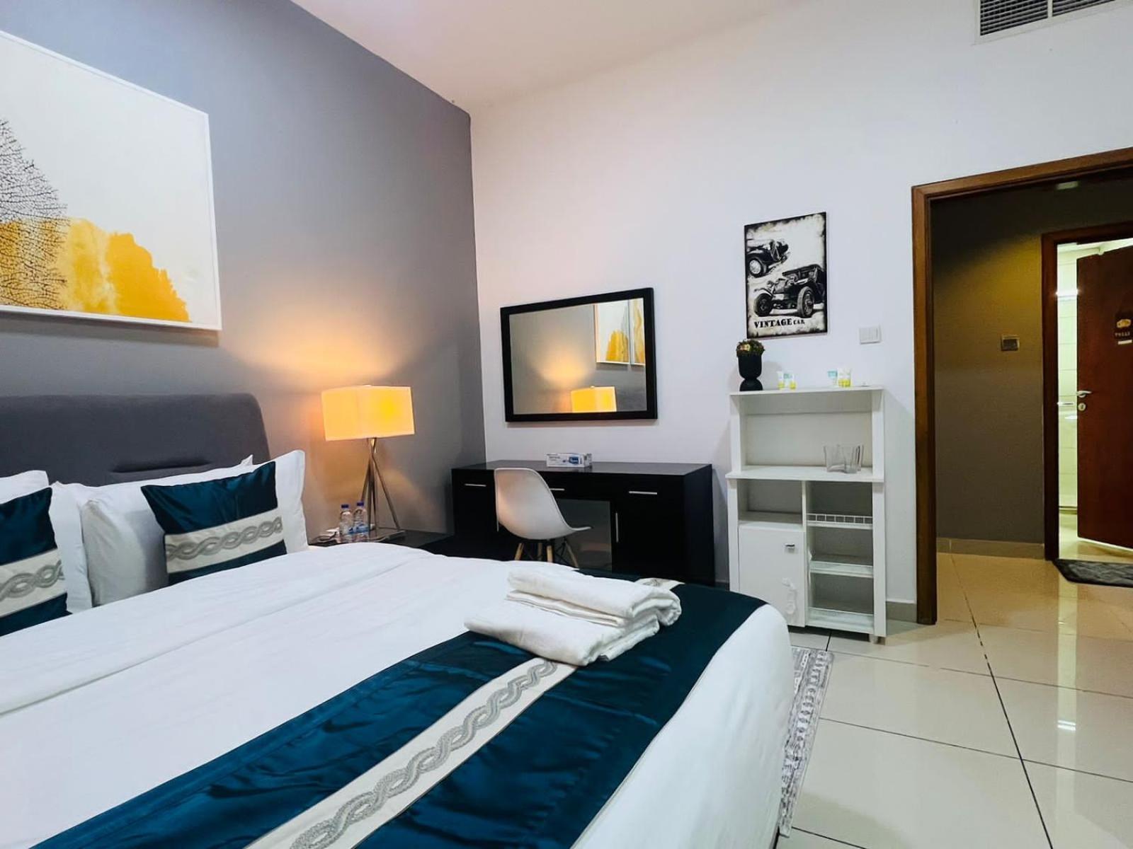 Entire Private Self Catered Marina Appartamento Dubai