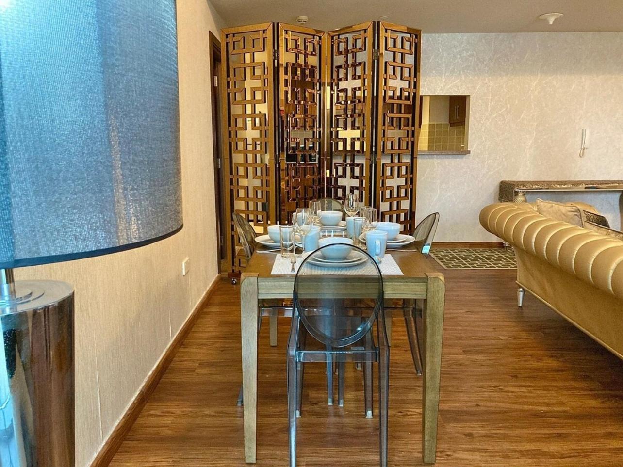 Apartment Stylish 1br With Customized Furniture Dubai