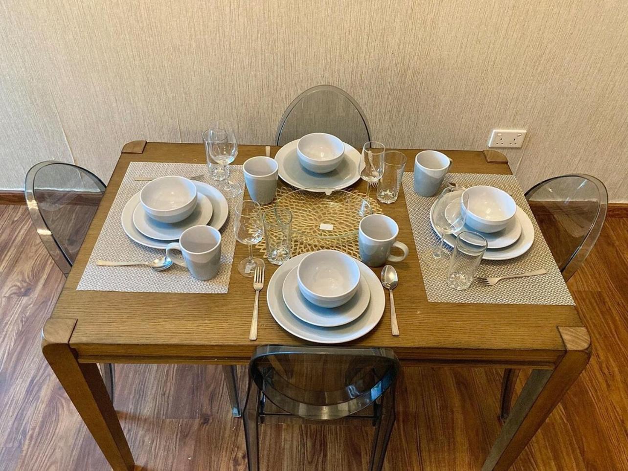 Stylish 1br With Customized Furniture Apartment *